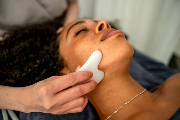 Séance de Gua Sha facial